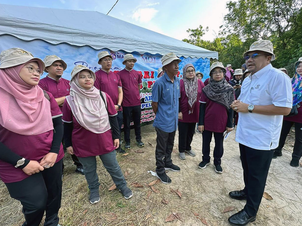 Program "Sungai Hidup, AKRAB Prihatin" Anjuran Lembaga Pelabuhan Kuantan (LPKtn) merupakan sebuah inisiatif tanggungjawab sosial korporat