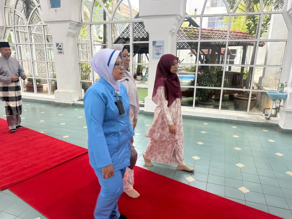 21 Januari 2026 : Majlis Bacaan Yasin Dan Tahlil Sempena Memperingati Ulang Tahun ke-50 Pemergian Allahyarham Tun Abdul Razak Bin Dato' Hussein dan ke-5 Pemergian Allahyarhamah Tun Rahah Binti Tan Sri Mohamed Noah 2 7