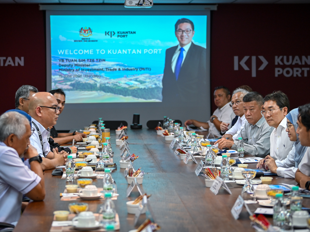 15 Jun 2026 : Lawatan Kerja Timbalan Menteri, Kementerian Pelaburan, Perdagangan dan Industri (MITI) 2 2 2